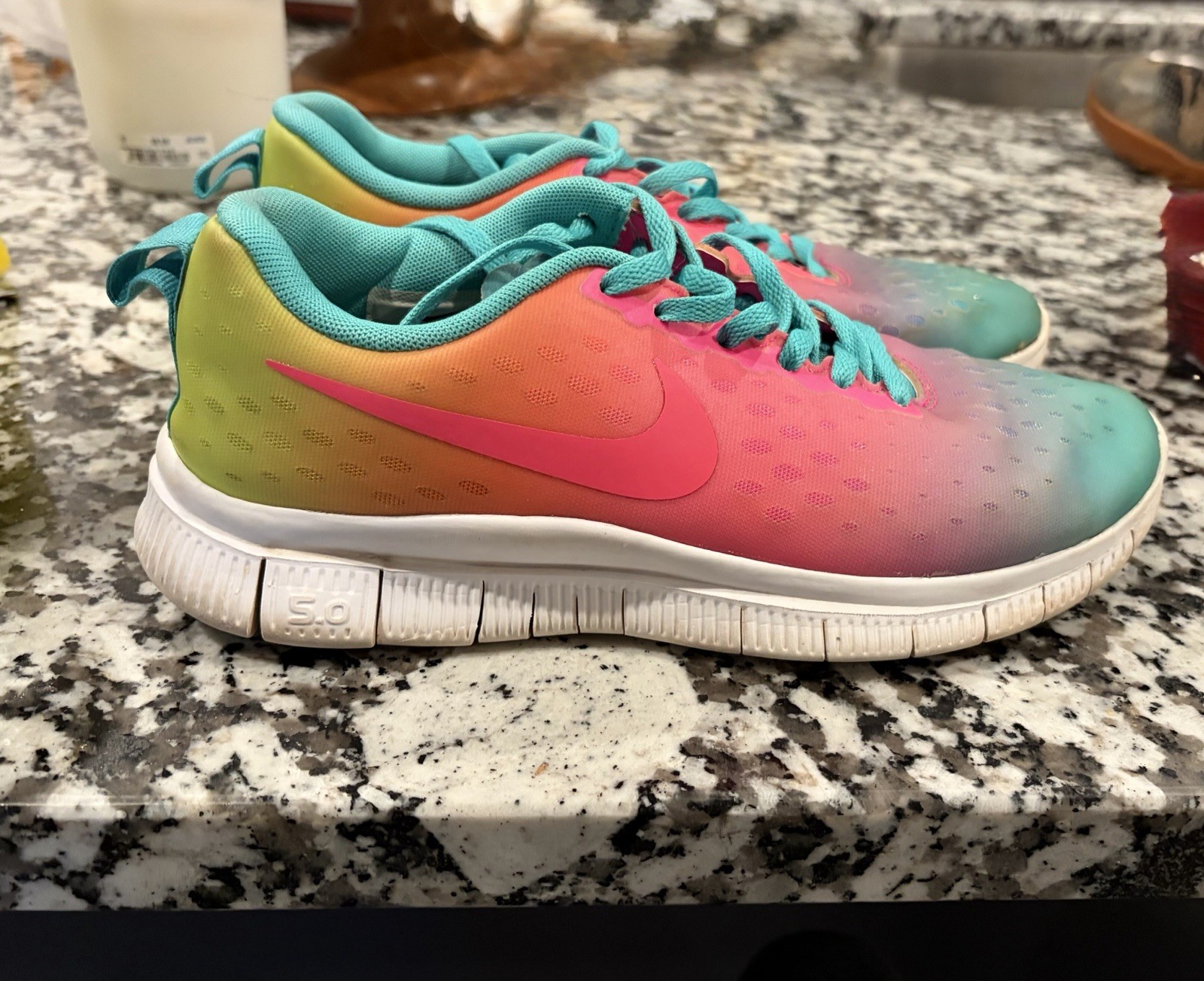 Nike Girls Free Express 5.0 Pink Teal Running Shoes Sneakers size 5.5Y 1866-300 