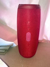 Red speaker (8.5-2.5)