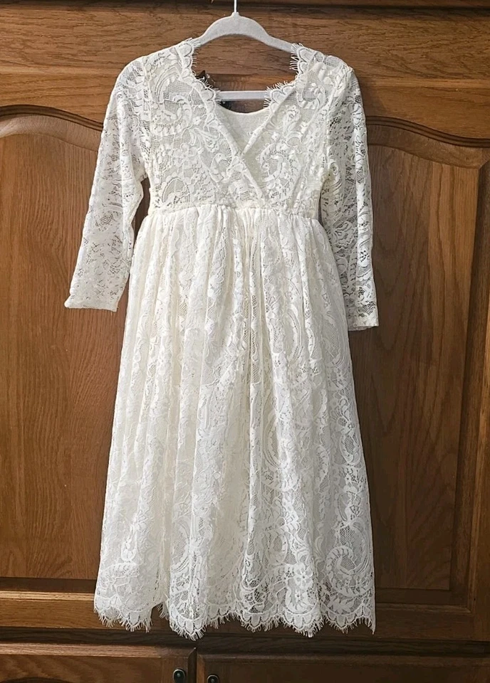 Vestido de novia Nicolettes Couture de encaje talla 12 meses candelabro/marfil Foto 4 de 4