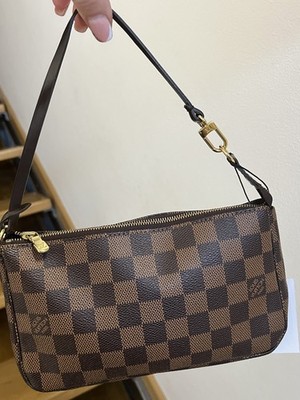 Louis Vuitton Pochette Accessoires