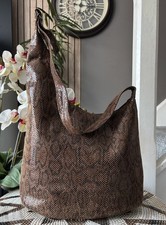 Ladies snake skin Print design shoulder bag