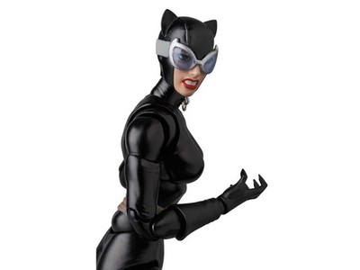 Mafex No. 123 DC Comics Catwoman (Hush Ver.) Action Figure Medicom