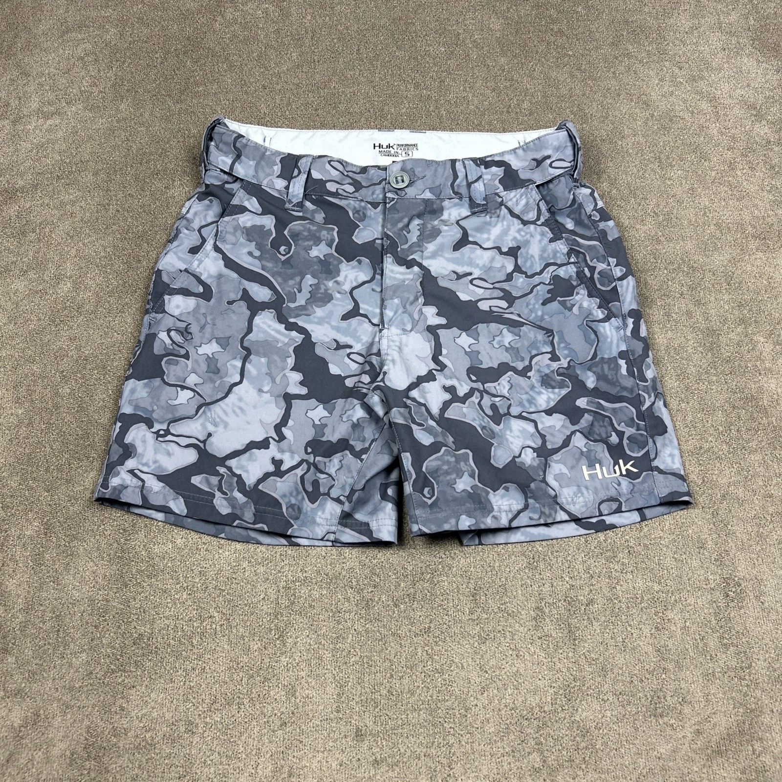 Huk Shorts Mens Small Gray Camo Next Level Fishing Performance Stretch Outdoor