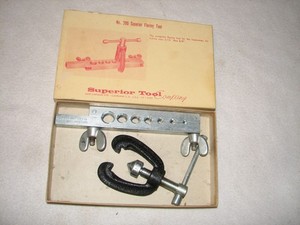 Superior Tool Company No. 200 Flaring Tool for Tubing Sizes 3/16" thru 5.8"