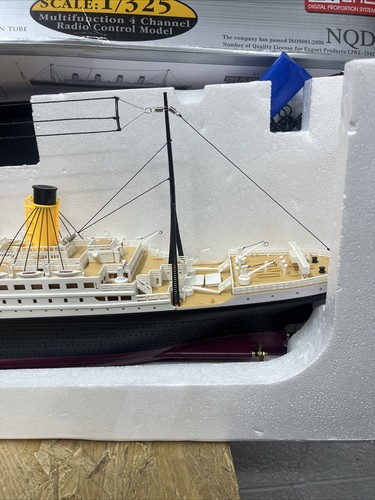 RC Electric Battleship Model, 2.4G RC 3CH Titanic Cruise Ship Remote Control Boa - Picture 5 of 8