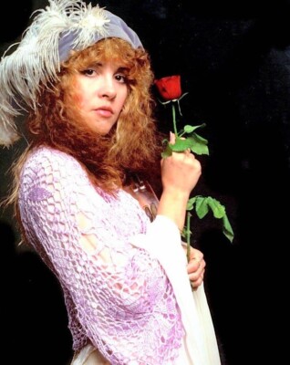 STEVIE NICKS   8x10 Celebrity Photo Photograph  7367835.