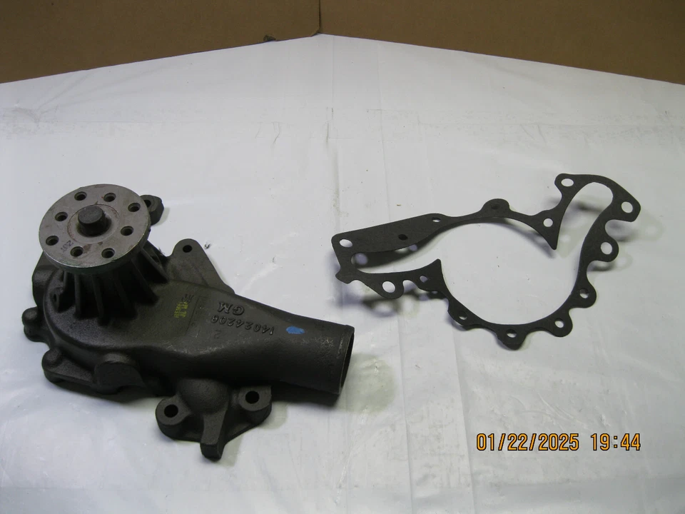 Cardone Industries 58-394 Water Pump Remanufactured Foto 2 de 4