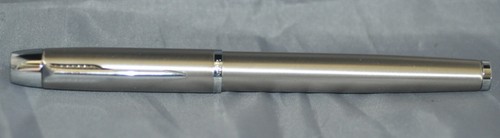 Stylo Plume Parker Vector Acier Brossé - Plume M (Medium) - Neuf Sans Emballage