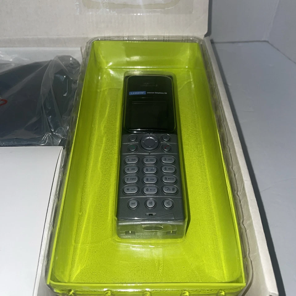 Linksys Cordless Dual Mode Internet Telephony Kit With Skype Model CIT400 - Image 2 of 4