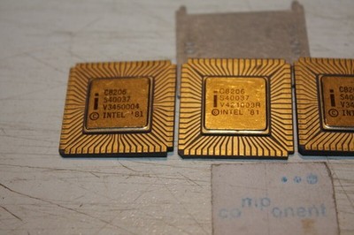 Intel C8206 CPGA-68 HMOS III Fehlerkorrektur Einheit -1 Stück (SC-15)