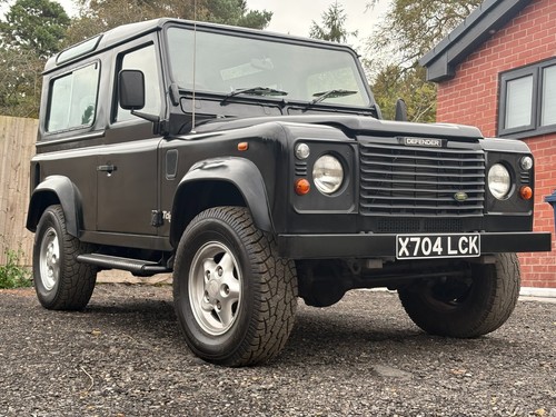 Land Rover Defender 90 TD5 – Fresh Gloss Black | 1 Owner | MOT’d” | eBay UK