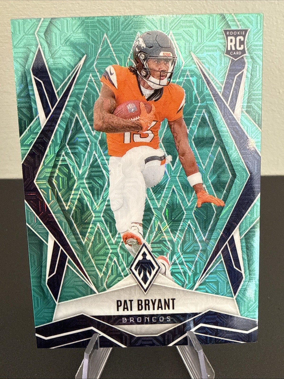 2025 Panini Phoenix - Pat Bryant #184 Teal Mojo /50 (RC) Broncos