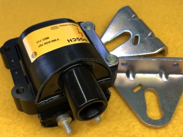 Ignition coil for Mitsubishi GN SIGMA 2.6L 7/85-12/87 G54B Genuine Bosch 2 YrWty Foto 2 de 4