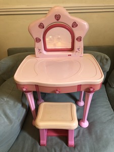 elc wooden dressing table