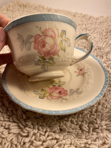 Vintage Crown Potteries Co FLORAL, cup and saucer, Made in USA Blue trim - Picture 2 of 10