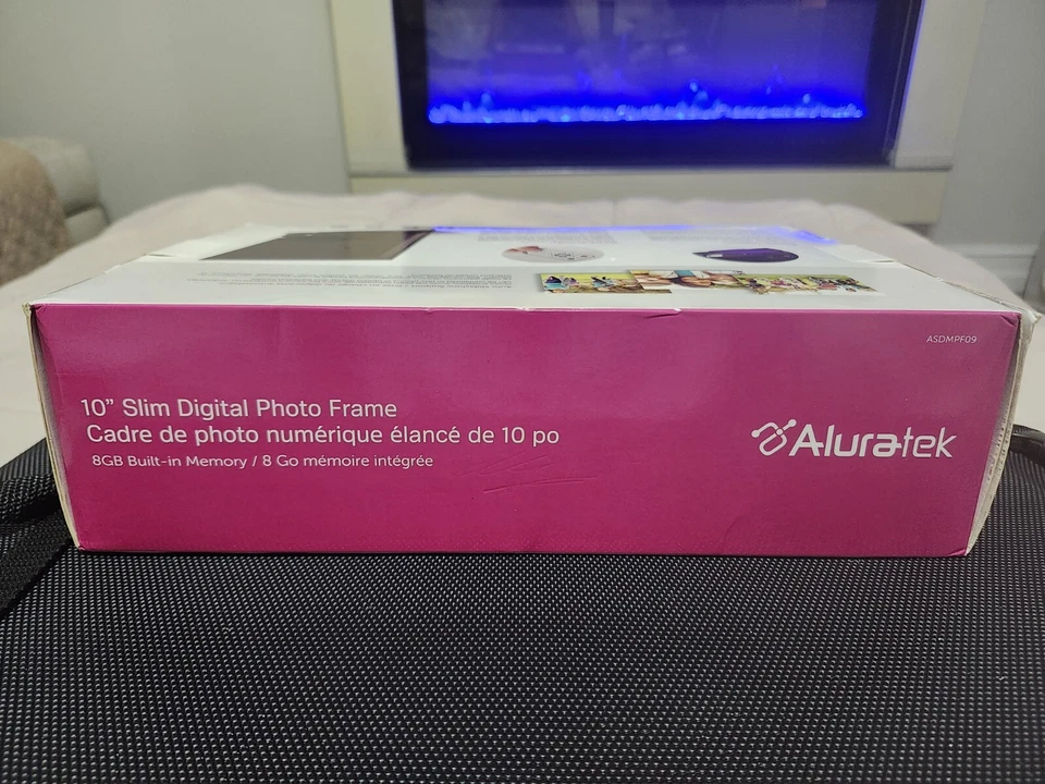 Aluratek Slim Digital Photo Frame 10” 8GB Built in Memory -Brand New! Never Open - Image 3 of 4