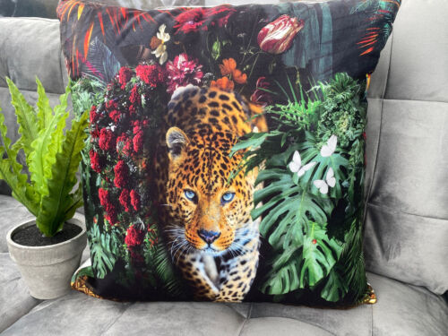 Leopard  Jungle Velour Cushion 45x 45cm - Picture 1 of 3