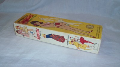 Poupée Vintage Skooter Doll Brune 1040 – Mattel, Barbie & Skipper, Années 60