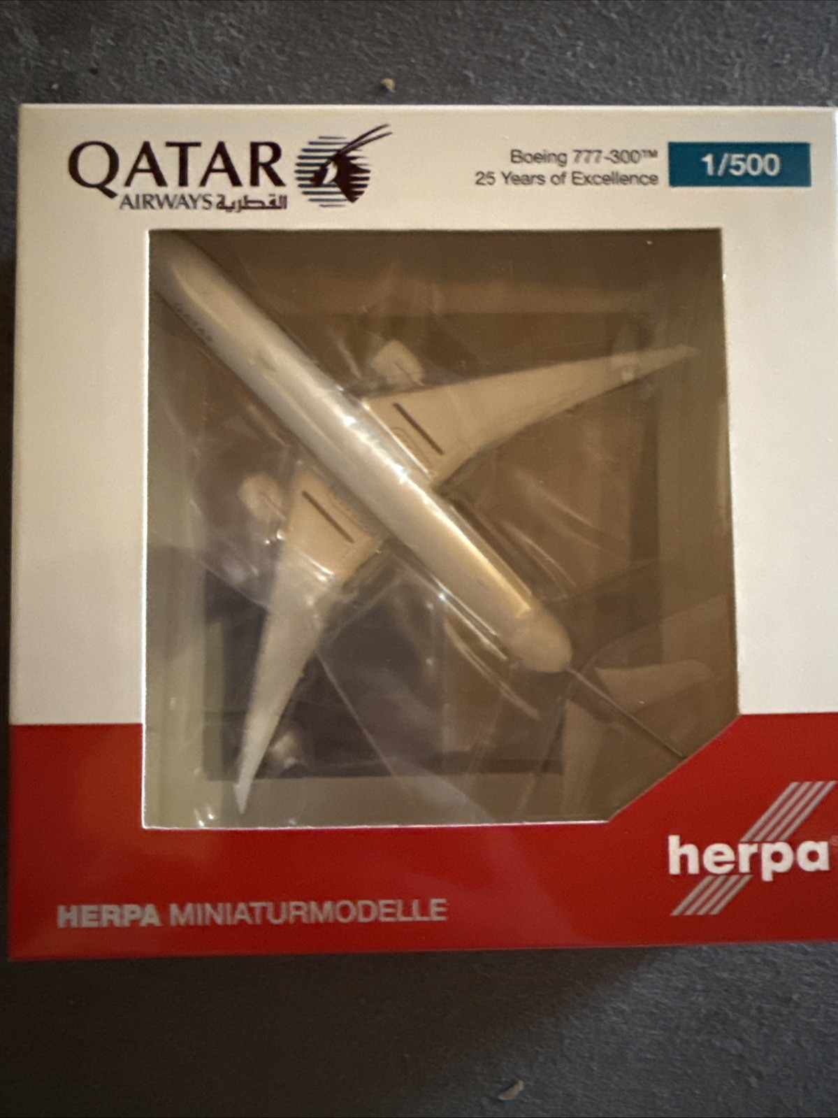 Herpa Wings 1:500 Qatar Airways Boeing B777-300ER A7-BAC 25 Yeats Of Excellence