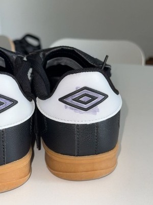 Umbro Sala II Indoor Soccer Futsal Shoes Black Gum Sole | eBay display picture 1