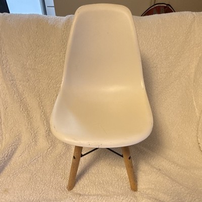 White Mid-Century Modern Armless Dining Chair with Wooden Legs made by Eames