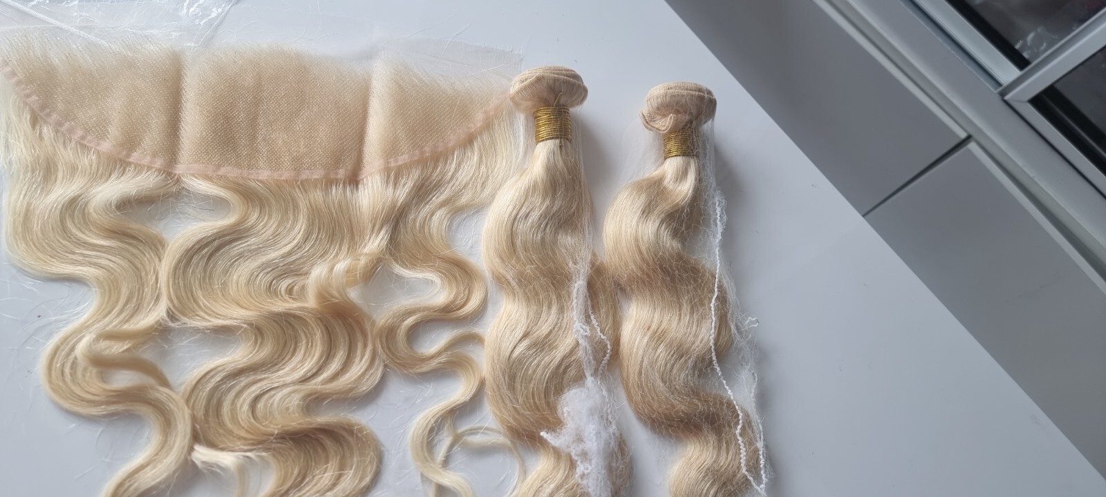 12A BRAZILIAN VIRGIN HUMAN HAIR 18+18&18INCH 13x4 FRONTAL BLONDE 613# BODY WAVES