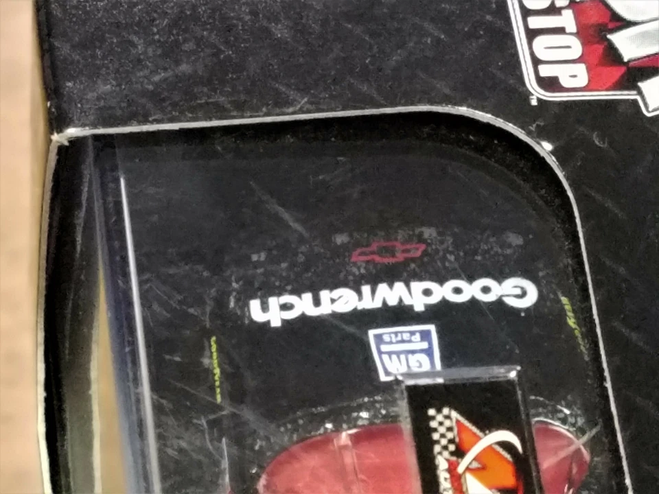Motorsports Authentics 2007 parada en boxes 1:64 #3 Dale Earnhardt GM 23 de octubre de 1984 Foto 2 de 4
