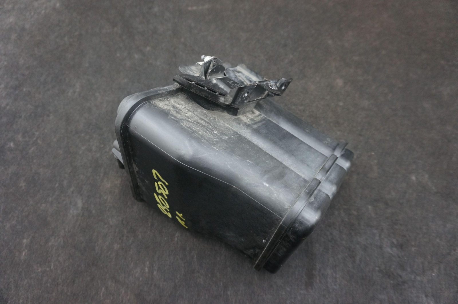 Fuel Vapor Charcoal Canister Evaporator OEM 4S0201797 Audi R8 4S 2017-23