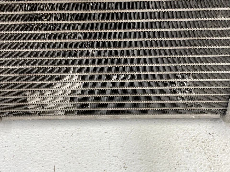 Radiador auxiliar refrigerante de refrigeración del motor Audi S7 2012-2015 4,0 L 1537 OEM Foto 3 de 4