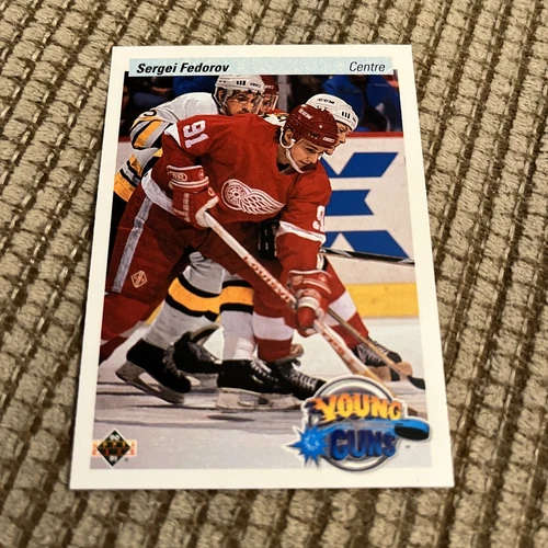 1990-91 Upper Deck Sergei Fedorov #525 Young Guns Rookie RC