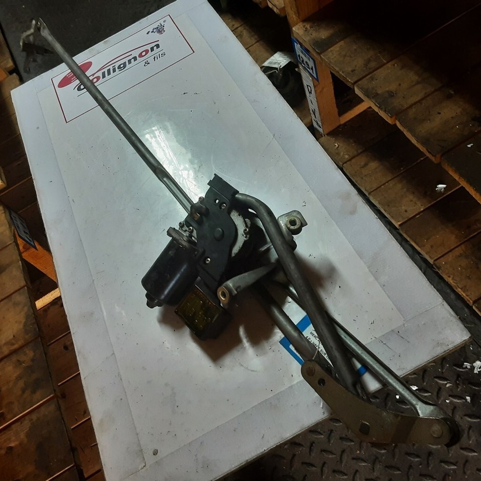 WINDSHIELD WIPER MECHANISM MercedesBenz A (W168) 1998 A168820244 eBay