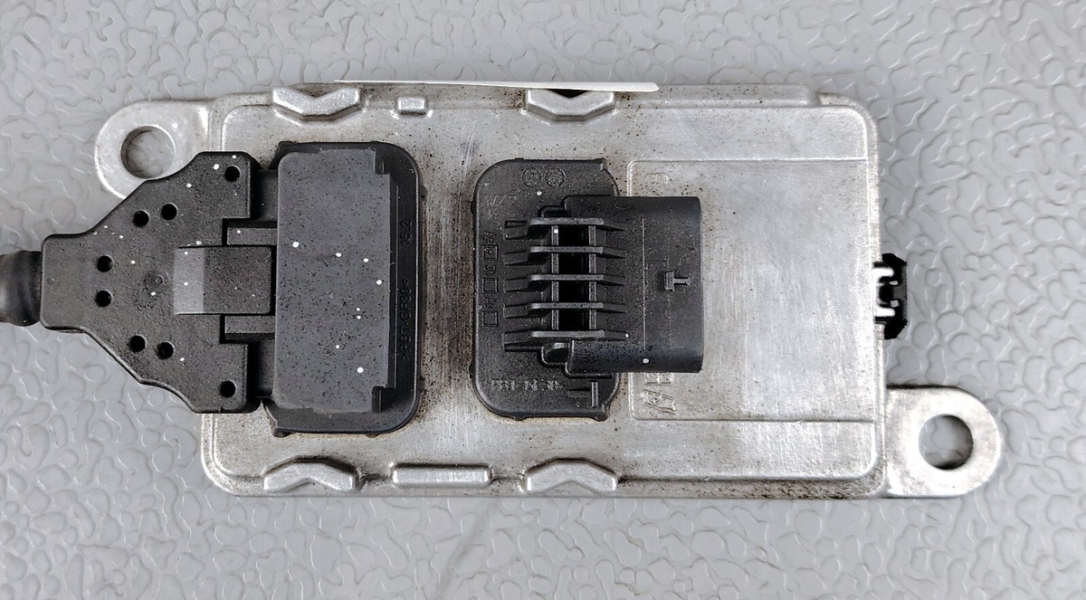 ISUZU FORWARD 4HK1 NOX GEN2.8 24V LAMBDA OXYGEN SENSOR OEM