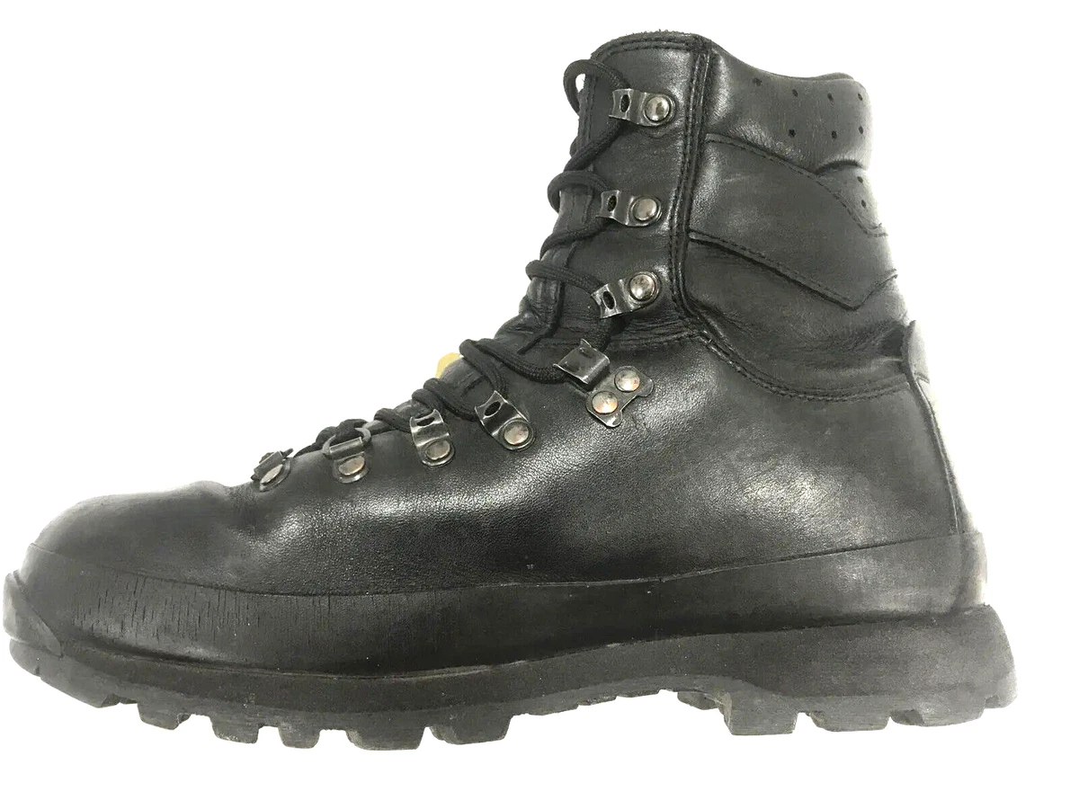 Altberg defender best sale black