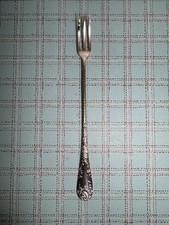 Video - 1900 Wma. Rogers Oneida Vernon Ohsver Silver Plate Pickle Fork