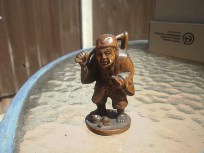 1a.. Handgeschnitztes Holz Netsuke des Arbeiters Sammlerstück Buchsbaum Figur