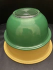 Vintage 1980’s Pyrex Primary Color Clear Bottom Nesting Mixing Bowl Set Of  (2)