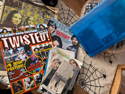 Silverchair magazine articles collection  + book posters from 1996/early 00's