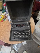 Vintage 1940s Remington Typewriter 