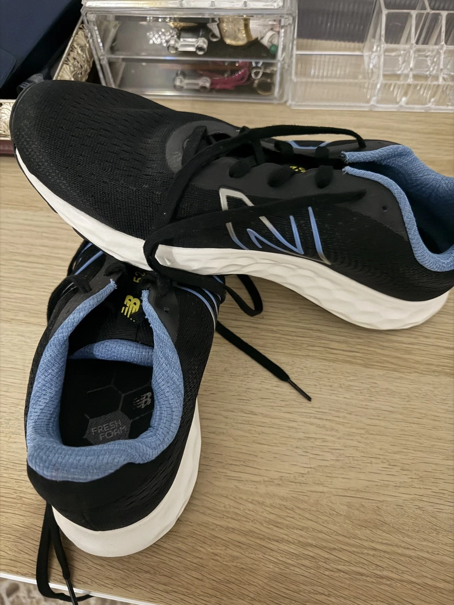 New Balance Negras Azul