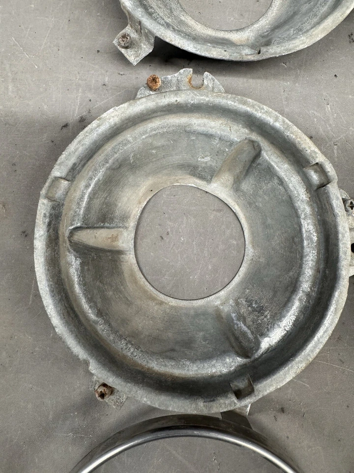 Dodge Charger Coronet 1965 1966 1967 cucharones de montaje de faros satélite GTX OE Foto 3 de 4