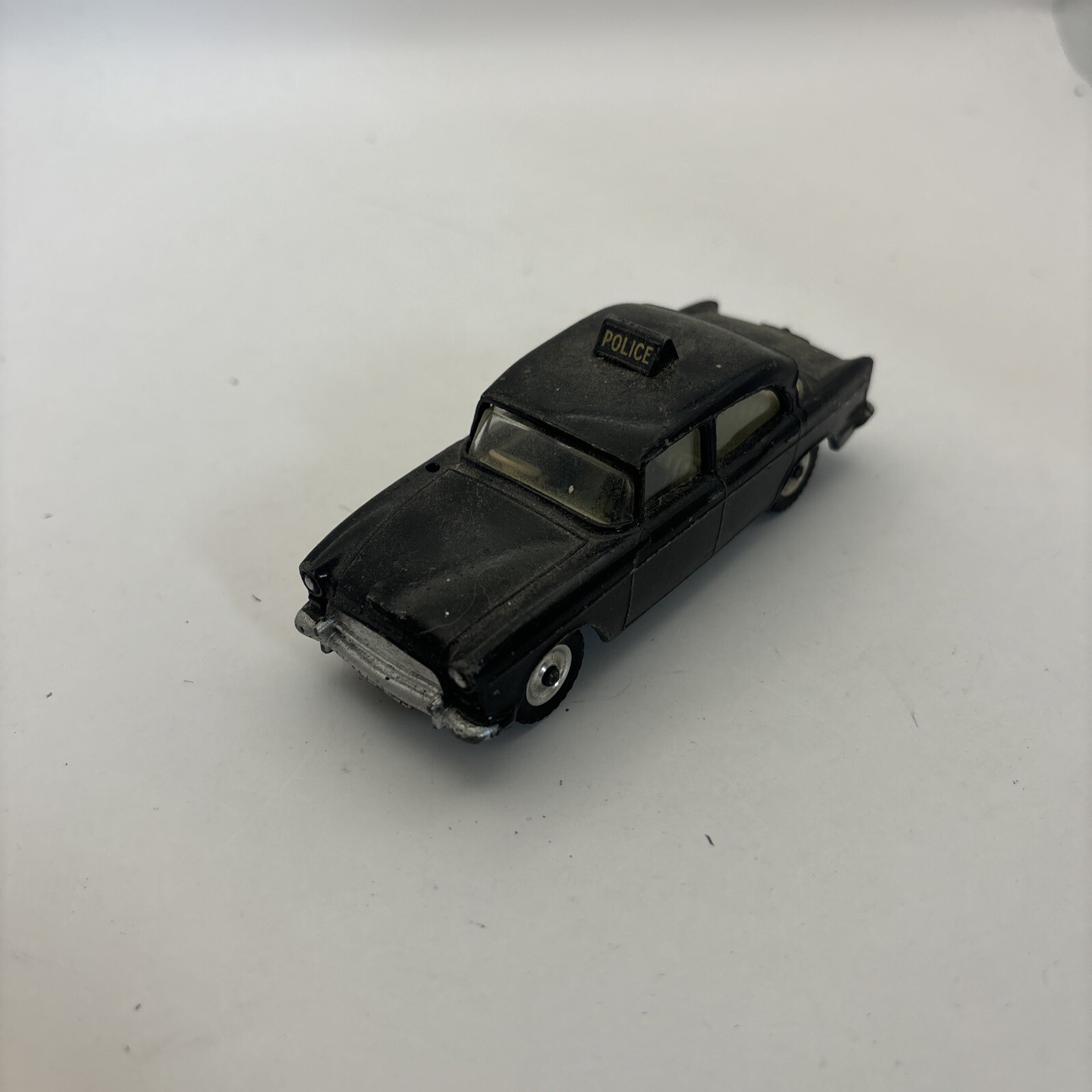 Picture 1 of 9