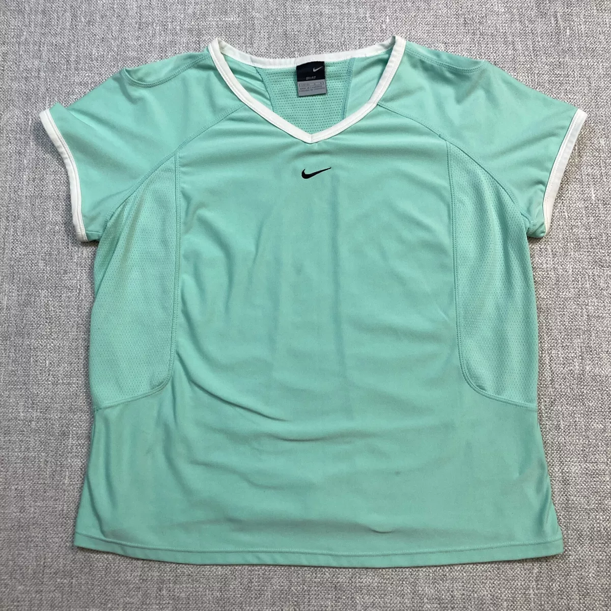 Mint green nike best sale clothing