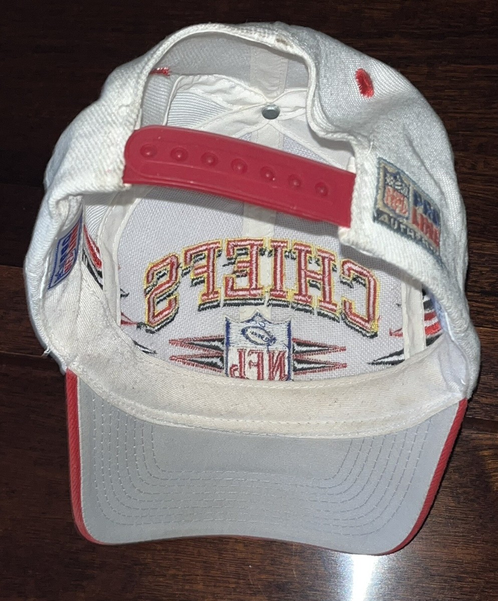 Vintage 90's KANSAS CITY CHIEFS Logo Athletic Diamond Cut Snapback