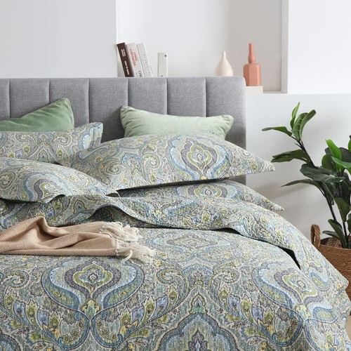 High-Quality King Size Cotton Coverlet Set - Vintage Damask & Paisley Reversible - Picture 5 of 11