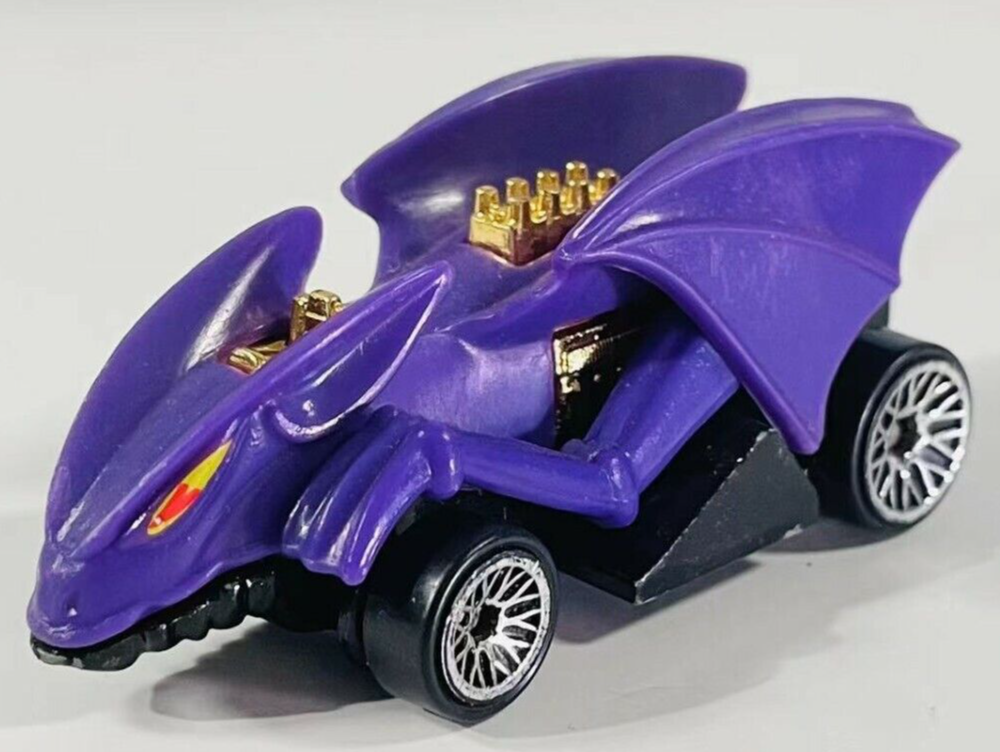 1985 Hot Wheels Speed Demons Purple Bat Dragon Racing Car Collectible
