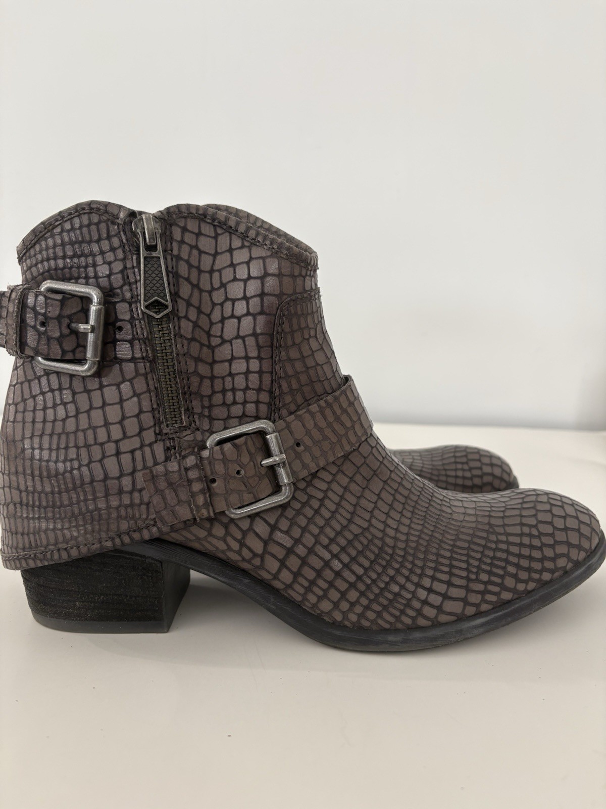 Western DONALD J PLINER Python-Embossed Leather Z… - image 13