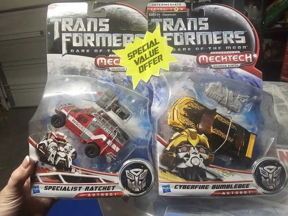 Hasbro Transformers Dark of the Moon Mechtech: Ratchet & Bumblebee paquete de 2 NISP Foto 4 de 4