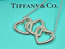 Tiffany & Co Sterling Silver Triple Open Heart Pendant Necklace excellent