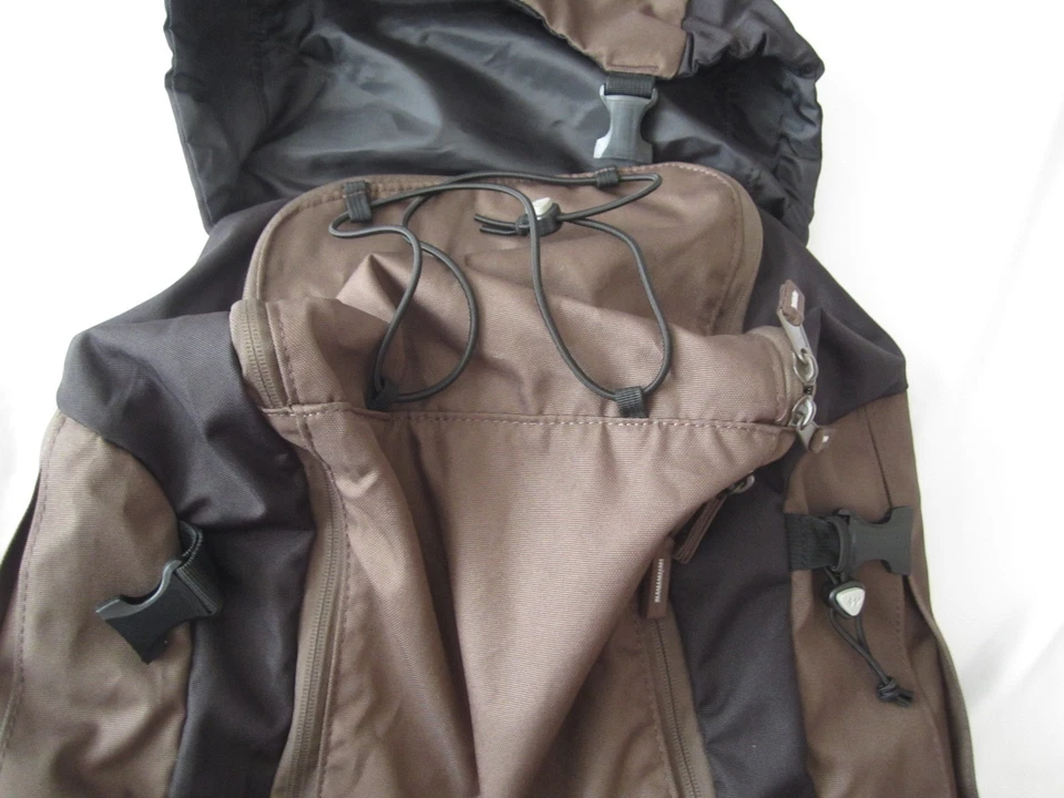 Men Quechua Forclaz 60 L Outdoor Activity Back Pack - Image 2 of 4