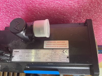 AMK SERVO MOTOR MODEL DT5-5-10-R00-5000 1.2KW 3.3Nm   EXCESS INVENTORY